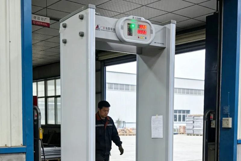 有色金屬安檢門(mén)（探銅門(mén)）和黑色金屬安檢門(mén)（鐵金屬探測(cè)門(mén)）區(qū)分技術(shù)介紹